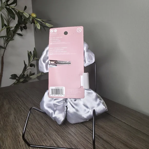 Silver Metallic Hair Clip - Picture 3 of 4